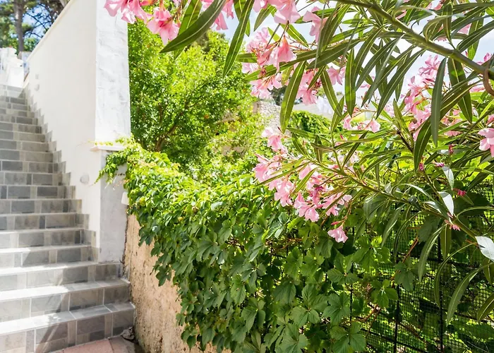 Apartment Eulalija- One-Bedroom Apartment With Terrace And Sea View