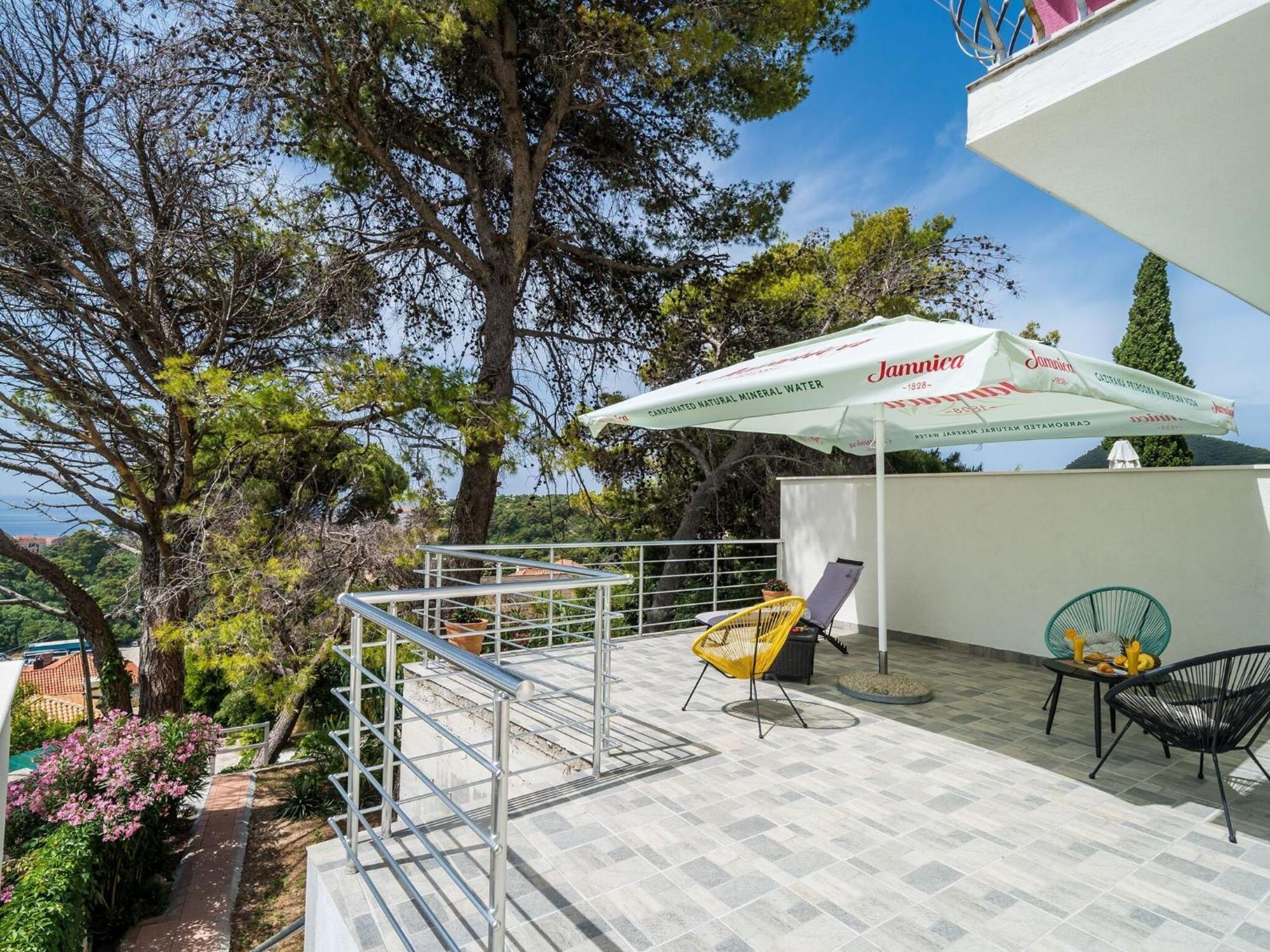 Eulalija- One-bedroom With Terrace And Sea View